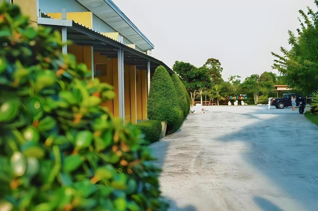 Panita Resort Khanom Exterior foto